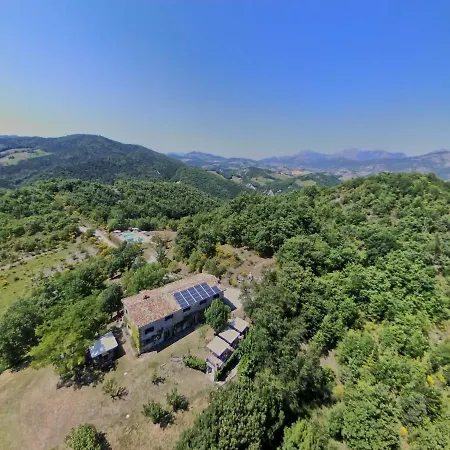 Сasa de vacaciones Luxurious Holiday In Gubbio With Pool *