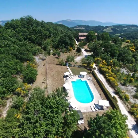 Luxurious Holiday In Gubbio With Pool Costacciaro