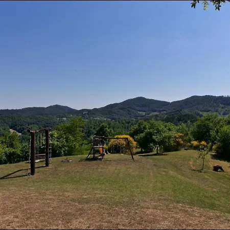Luxurious Holiday In Gubbio With Pool Costacciaro