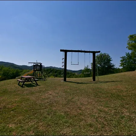 Ferienhaus Luxurious Holiday In Gubbio With Pool Costacciaro
